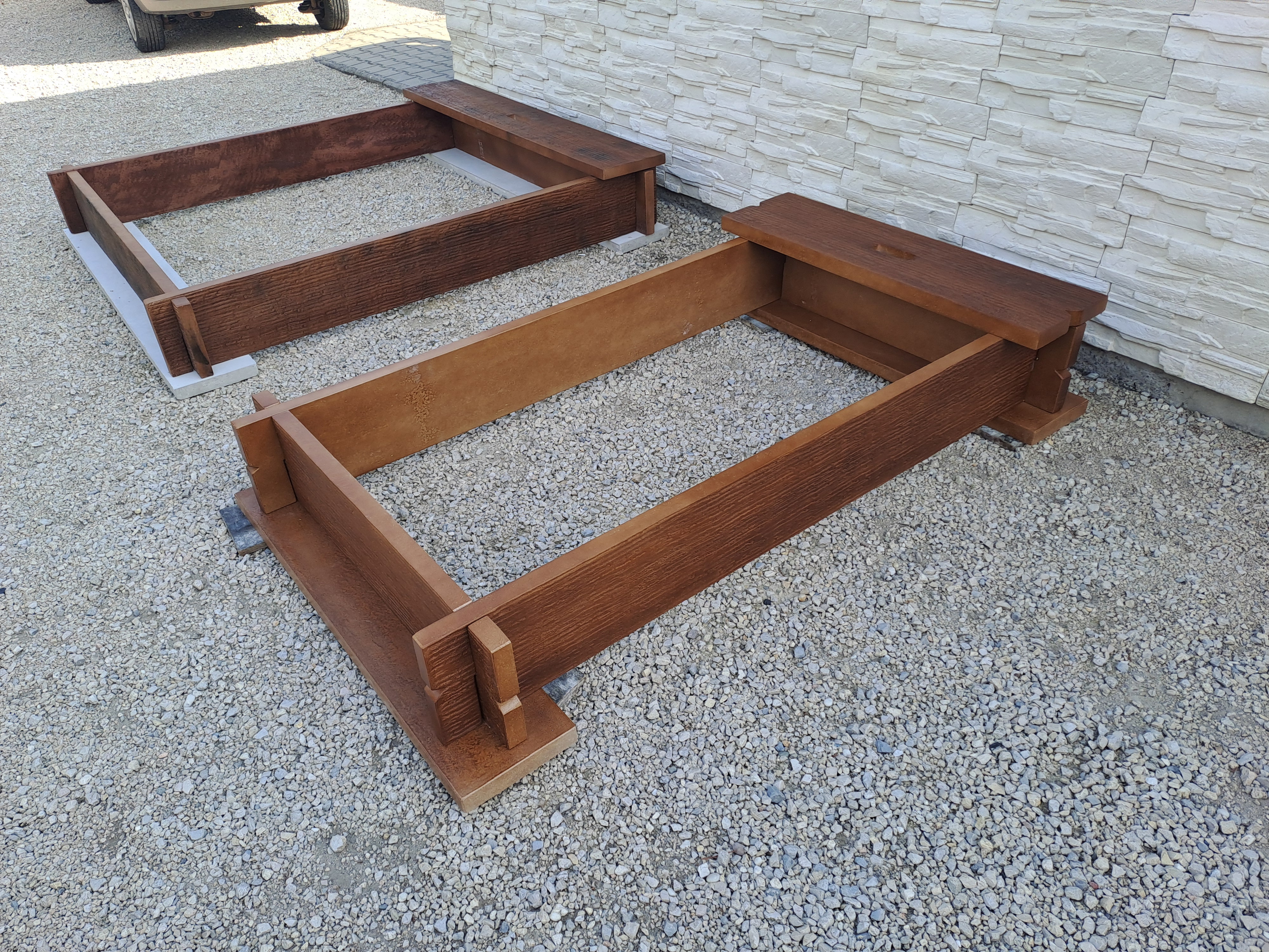 Faerezetes sír egyedi megrendelésre