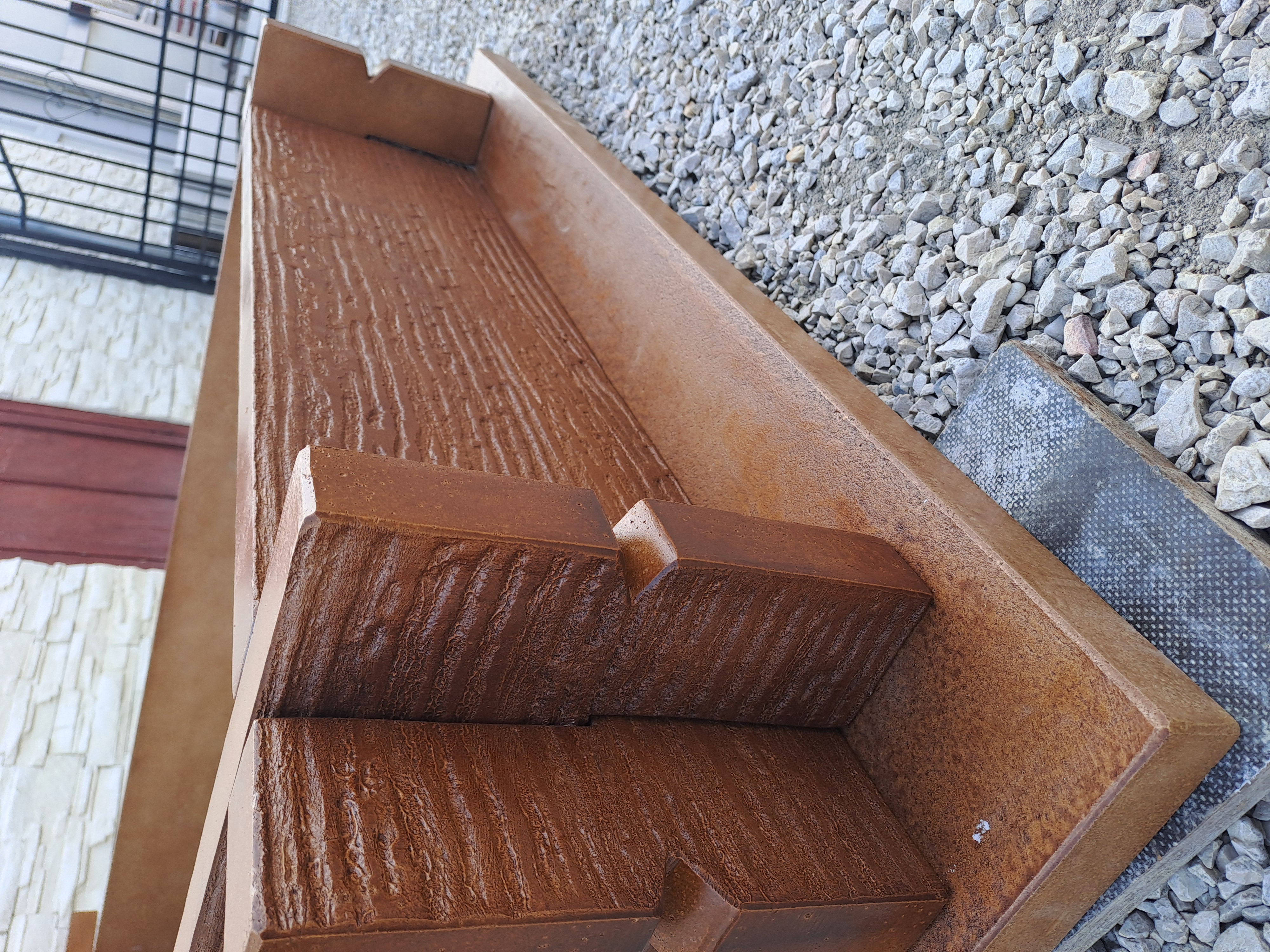 Faerezetes sír egyedi megrendelésre